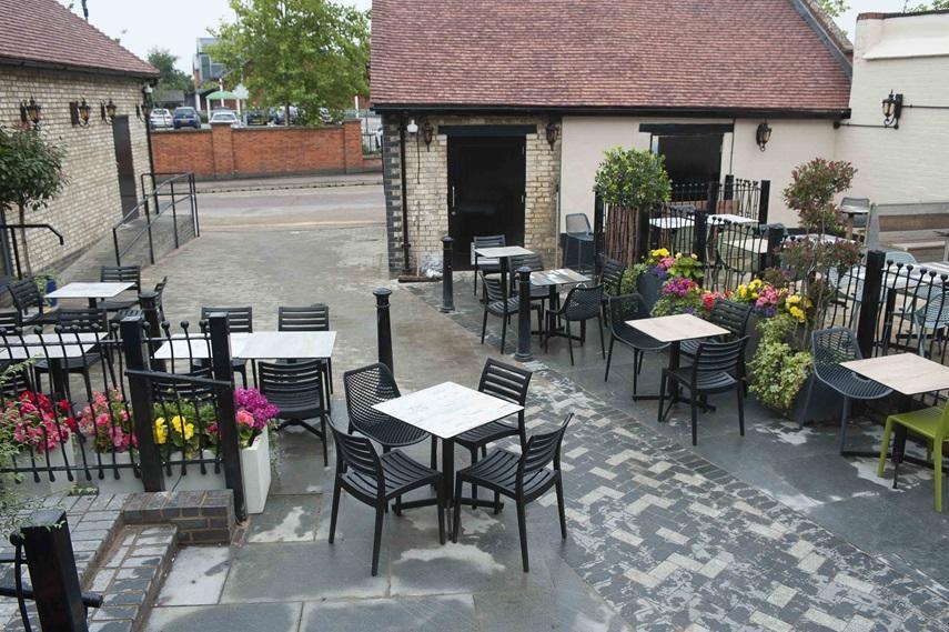 The Crown Hotel Wetherspoon Biggleswade Εξωτερικό φωτογραφία